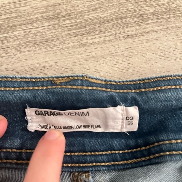 Low rise flare jeans - Picture 3 of 3